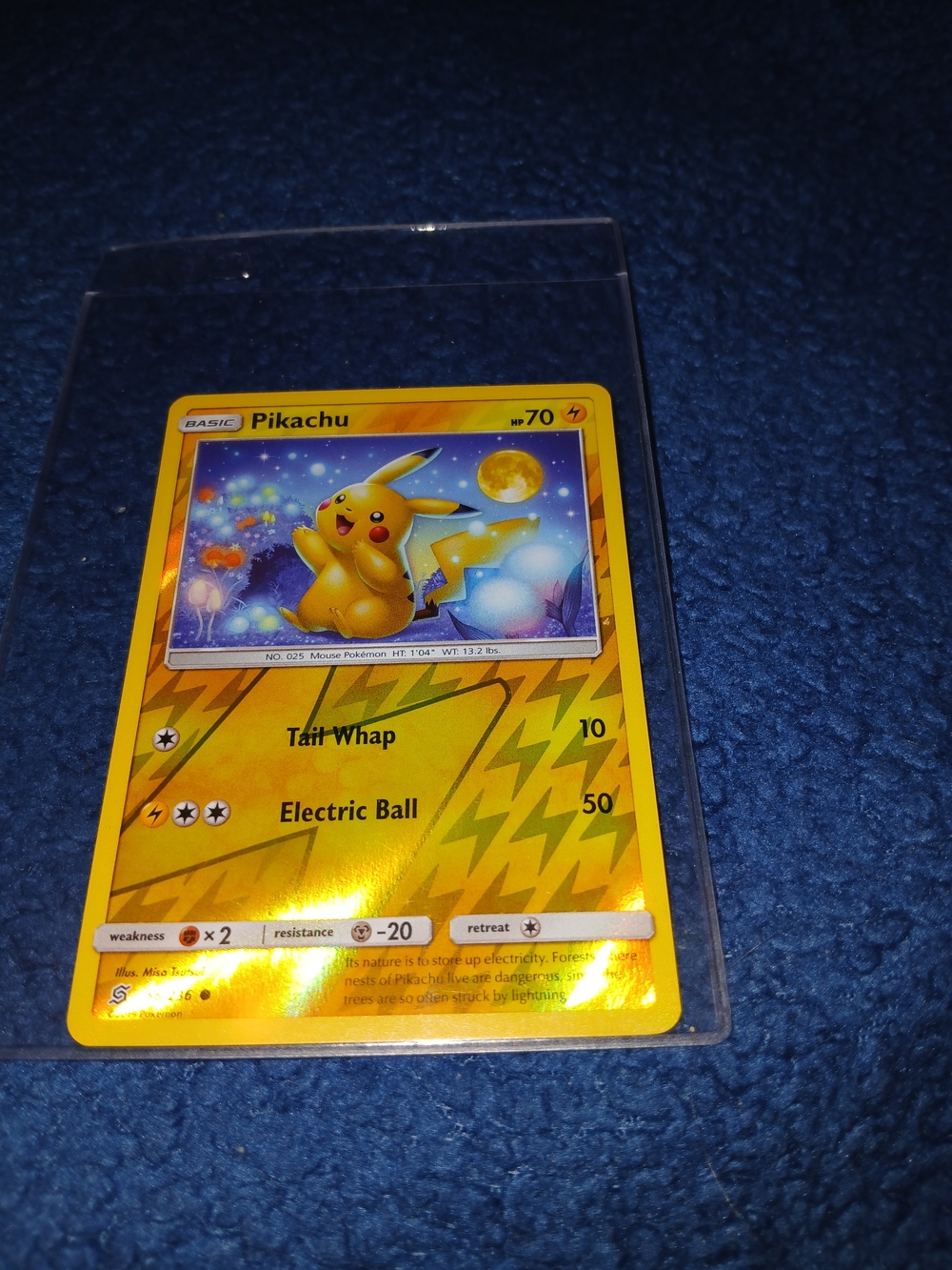 Pikachu Pokémon Trading Card - Yellow